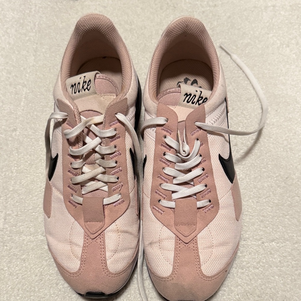 Nike Pink and Black Sneakers